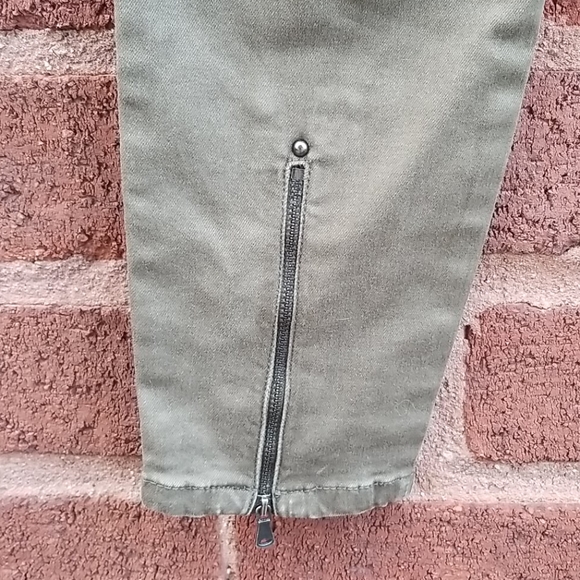 Blank NYC Reade Skinny Crop Sz 29 Cargo - Picture 7 of 8